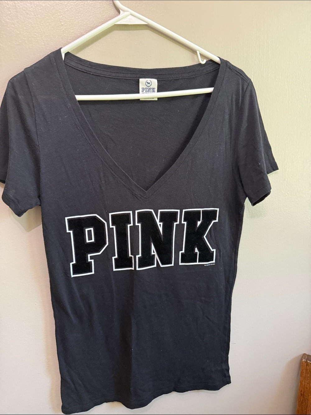 PINK Victoria's Secret Black V-Neck Campus Logo Tee